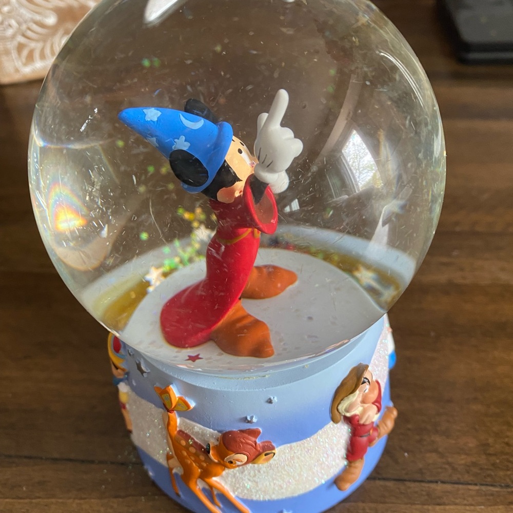 Retired Disney Mickey Mouse Snow Globe - Picture 5 of 13